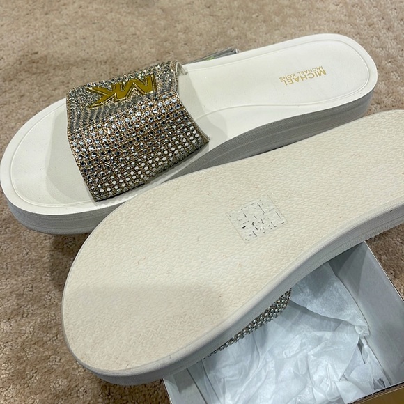 Michael Kors Rhinestone sandals-size10M never worn - Picture 3 of 4
